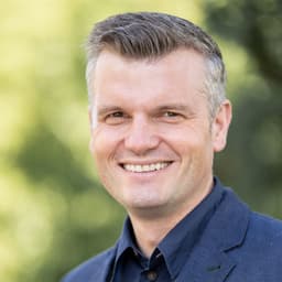 Tom Hall