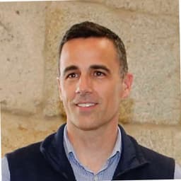 Moises Sánchez