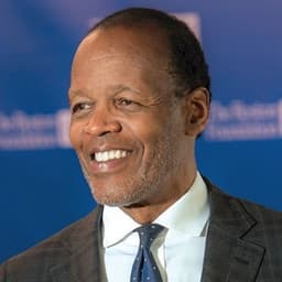 Lee Pelton